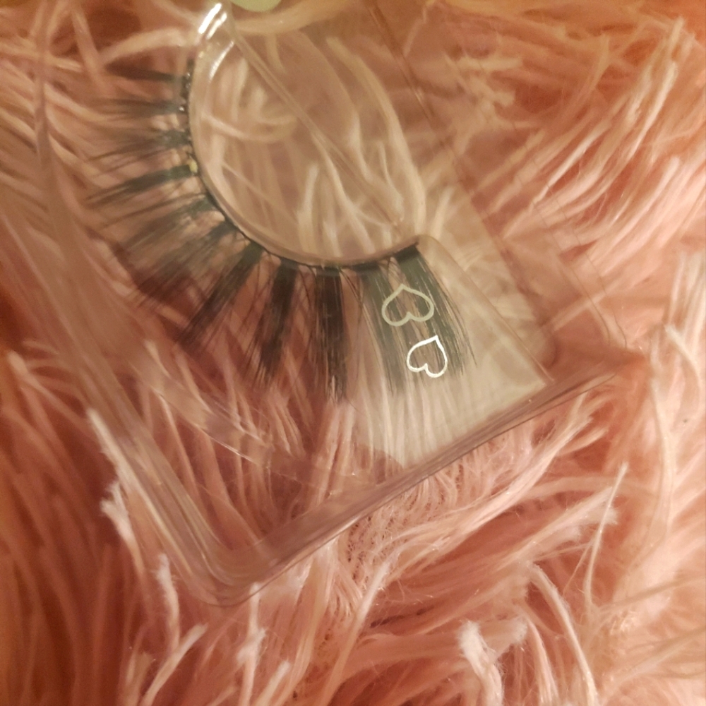 Heart Charm Lashes